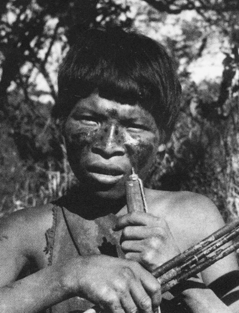 foto: Indio Emberá tomada de: INDIOS DE COLOMBIA